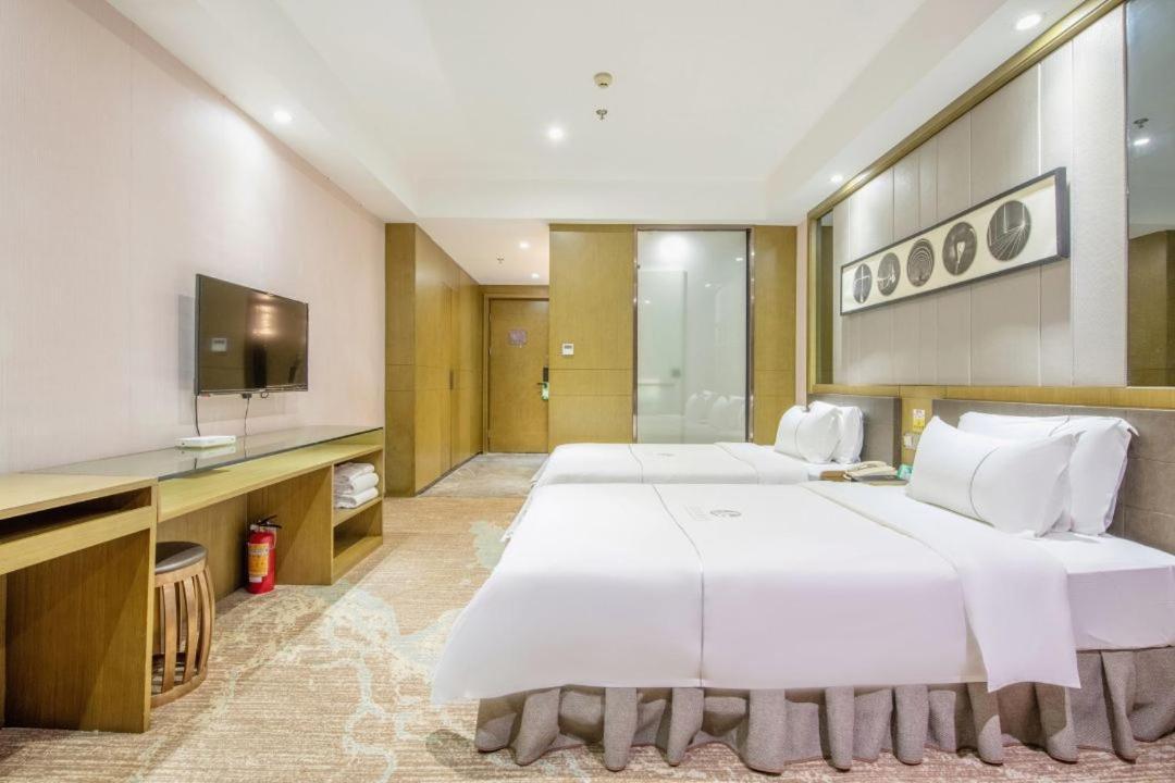Lnsail Hotel Shenzhen Luohu Port Railway Station Екстериор снимка