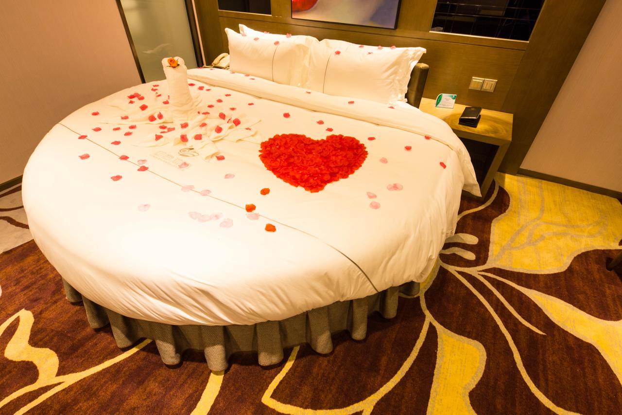 Lnsail Hotel Shenzhen Luohu Port Railway Station Екстериор снимка