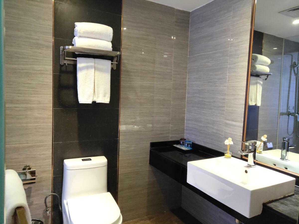 Lnsail Hotel Shenzhen Luohu Port Railway Station Екстериор снимка
